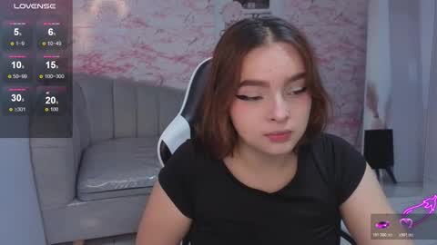 Mia online show from February 27, 1:37 pm