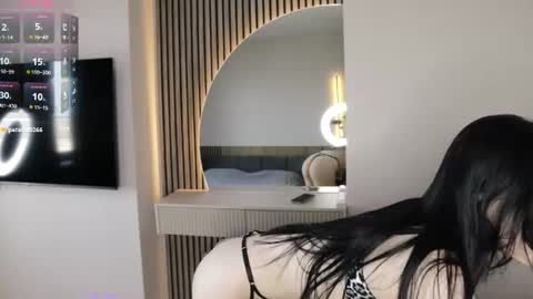 MIA HELP ME REACH 100 LIKES online show from July 6, 2:25 pm