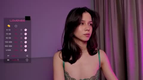 Mia online show from September 28, 7:23 pm