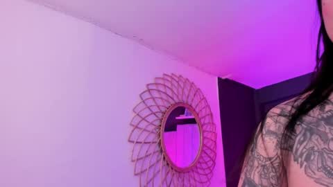 Val  online show from February 24, 8:12 pm