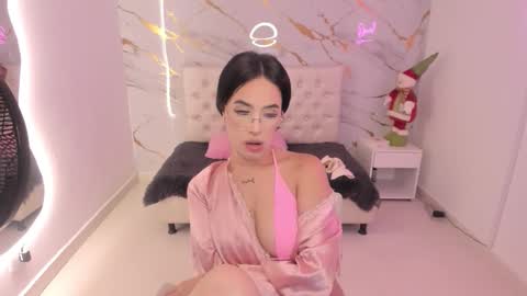    online show from January 8, 5:30 pm