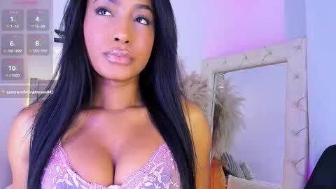 mia_juicy_ online show from October 21, 1:33 am