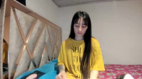 mia kaneee online show from December 13, 9:32 pm