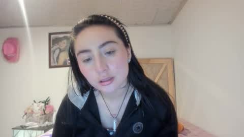 mia kaneee online show from October 31, 3:51 am