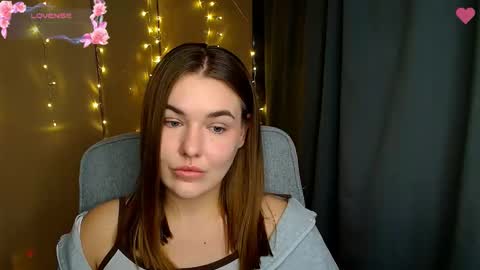 mia_lemm online show from November 25, 9:08 am