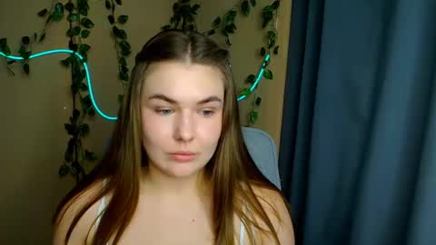 mia_lemm online show from March 12, 10:08 am