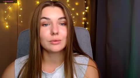 mia_lemm online show from September 12, 1:35 pm