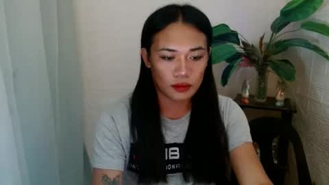 Mia online show from March 8, 6:10 am