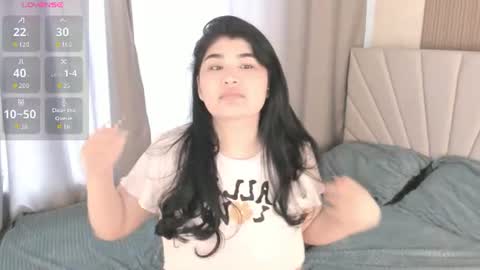 Mia 3 online show from June 11, 2:53 am