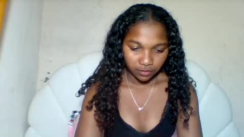 mia_lunah online show from August 1, 3:57 pm
