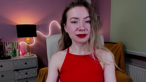 Mia online show from November 20, 7:40 am