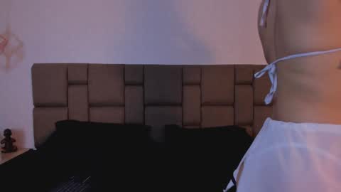    online show from November 4, 9:16 pm