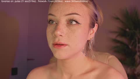 mia_milagros online show from December 4, 2:11 am