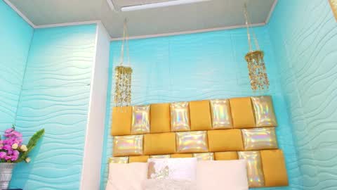 mia montess online show from September 16, 2:20 pm