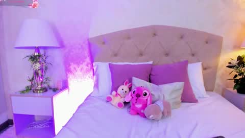 mia montess online show from March 2, 1:07 pm