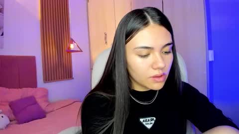 Mia Nevaeh - follow me online show from January 15, 8:50 pm