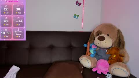 Mia online show from March 25, 5:25 am