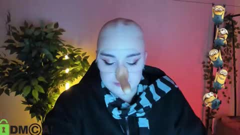 Mia online show from February 25, 12:36 am