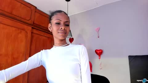 Mia online show from February 22, 2:41 pm