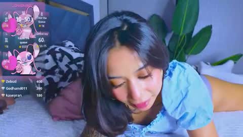 Mia online show from September 28, 4:49 pm