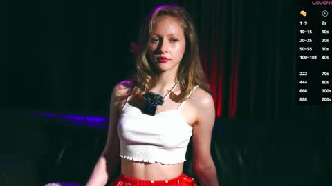 Snapshot of mia_vebes chatting on October 3, 3:31 pm Mia online show from October 3, 3:31 pm
