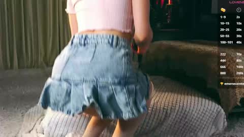 Mia online show from October 28, 2:40 pm