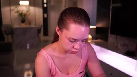 VixenMia online show from November 24, 4:44 am