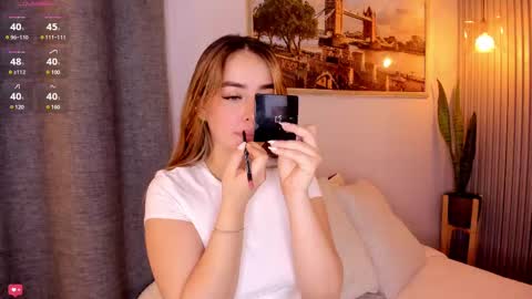 Mia White  online show from February 22, 1:35 pm