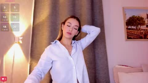 Mia White  online show from October 21, 1:16 pm