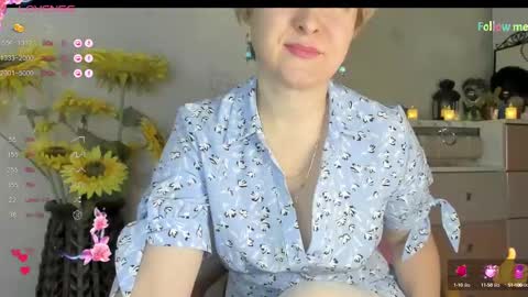 MelaniaMia online show from February 18, 9:21 am