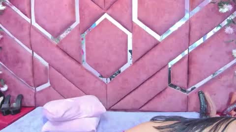 miaa_davis_ online show from May 23, 3:35 am
