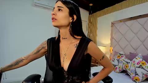 Mia  online show from July 16, 12:41 pm