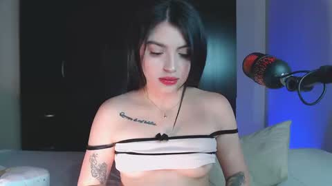 Mia  online show from September 22, 8:57 pm