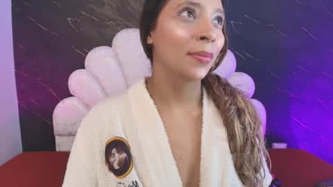 Mia online show from April 14, 12:19 pm