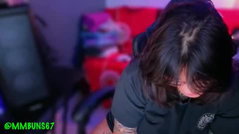 Mia online show from November 22, 2:21 am