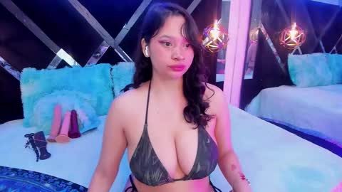 Mia online show from March 26, 1:55 am