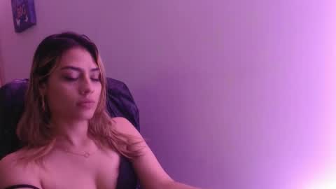 Miia  online show from December 3, 3:07 am