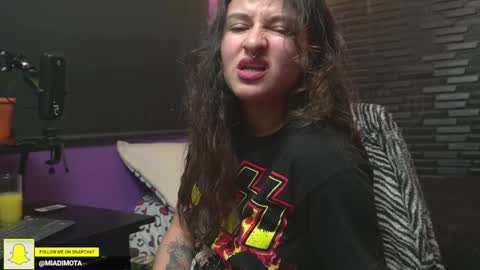 Mia online show from October 12, 2:48 am