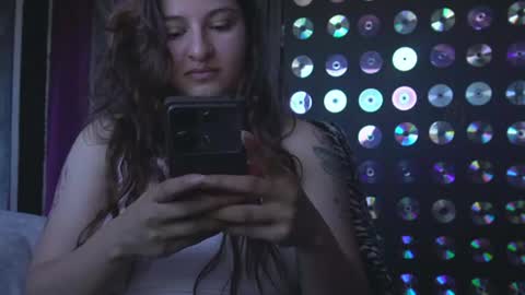Mia online show from June 11, 4:16 pm