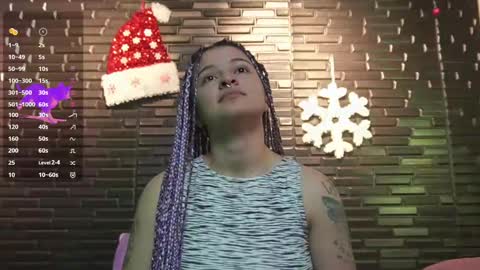 Mia online show from December 6, 8:10 am
