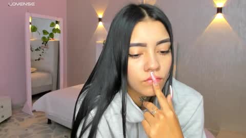 Snapshot of miagomez1 chatting on March 8, 12:20 pm Mia Gomez online show from March 8, 12:20 pm