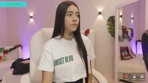 Mia Gomez online show from December 18, 1:17 pm