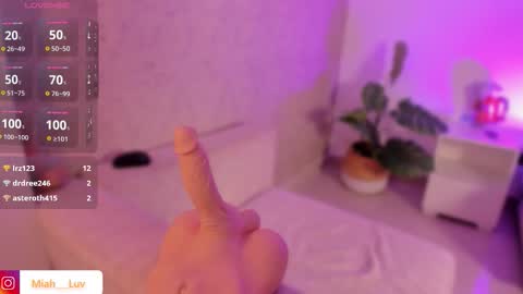 Miah online show from September 27, 8:50 pm