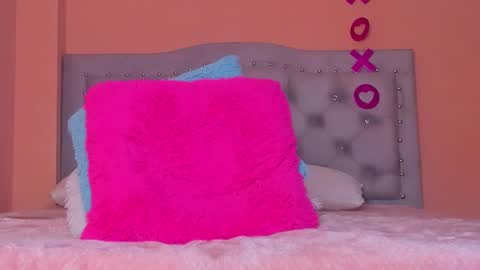 Miah  online show from February 19, 2:33 am