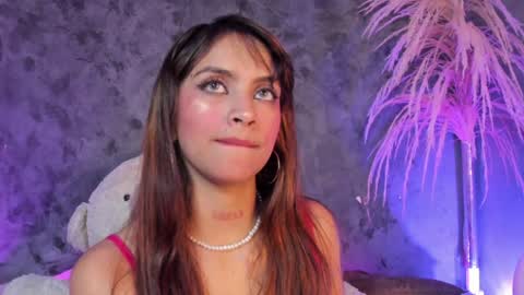 Miah Taylor online show from December 6, 7:59 am