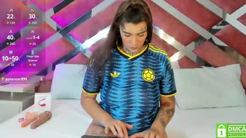 Mia online show from June 23, 8:26 pm