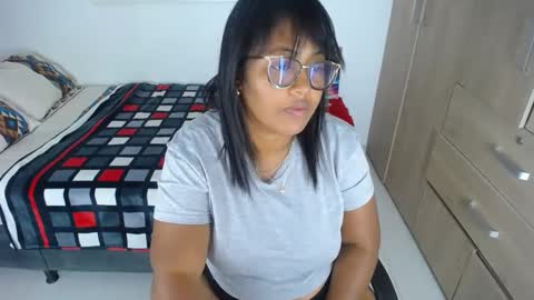 miajoseph_ online show from January 19, 4:12 am