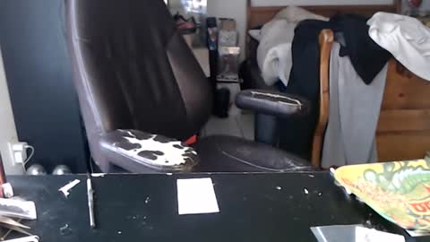 Mark online show from March 4, 6:05 pm