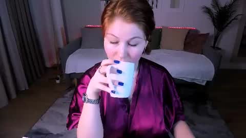 mialacrice online show from July 5, 3:31 am