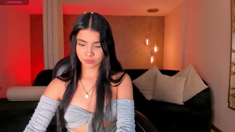 Call me Mia  online show from January 14, 7:44 pm